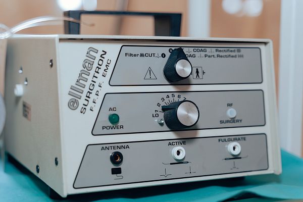 Аппарат «Сургитрон»